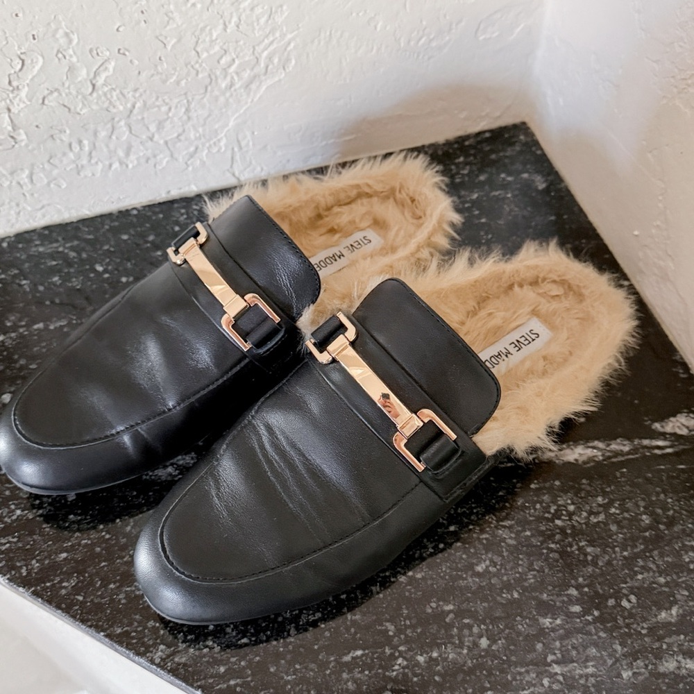 Steve Madden Khloe black leather faux fur loafer mule